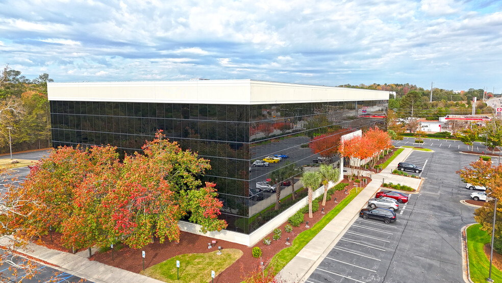 7909 Parklane Rd, Columbia, SC à louer - Photo de l’immeuble – Image 1 sur 6