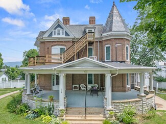 Plus de détails pour 118 N Muhlenberg St, Woodstock, VA - Spécialisé à vendre