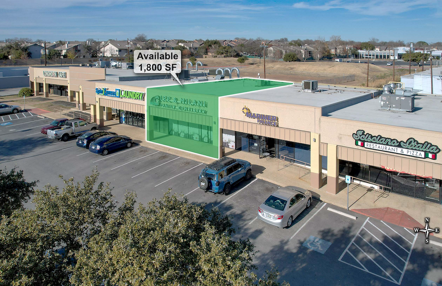 12311 Nacogdoches Rd, San Antonio, TX à louer - Photo de l’immeuble – Image 1 sur 11