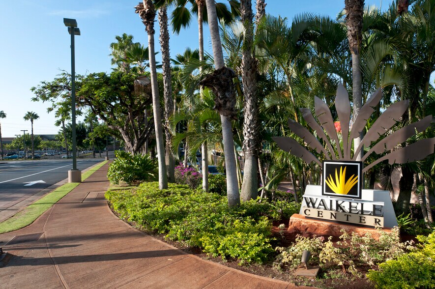 94-849 Lumiaina St, Waipahu, HI à louer - Photo de l’immeuble – Image 1 sur 11