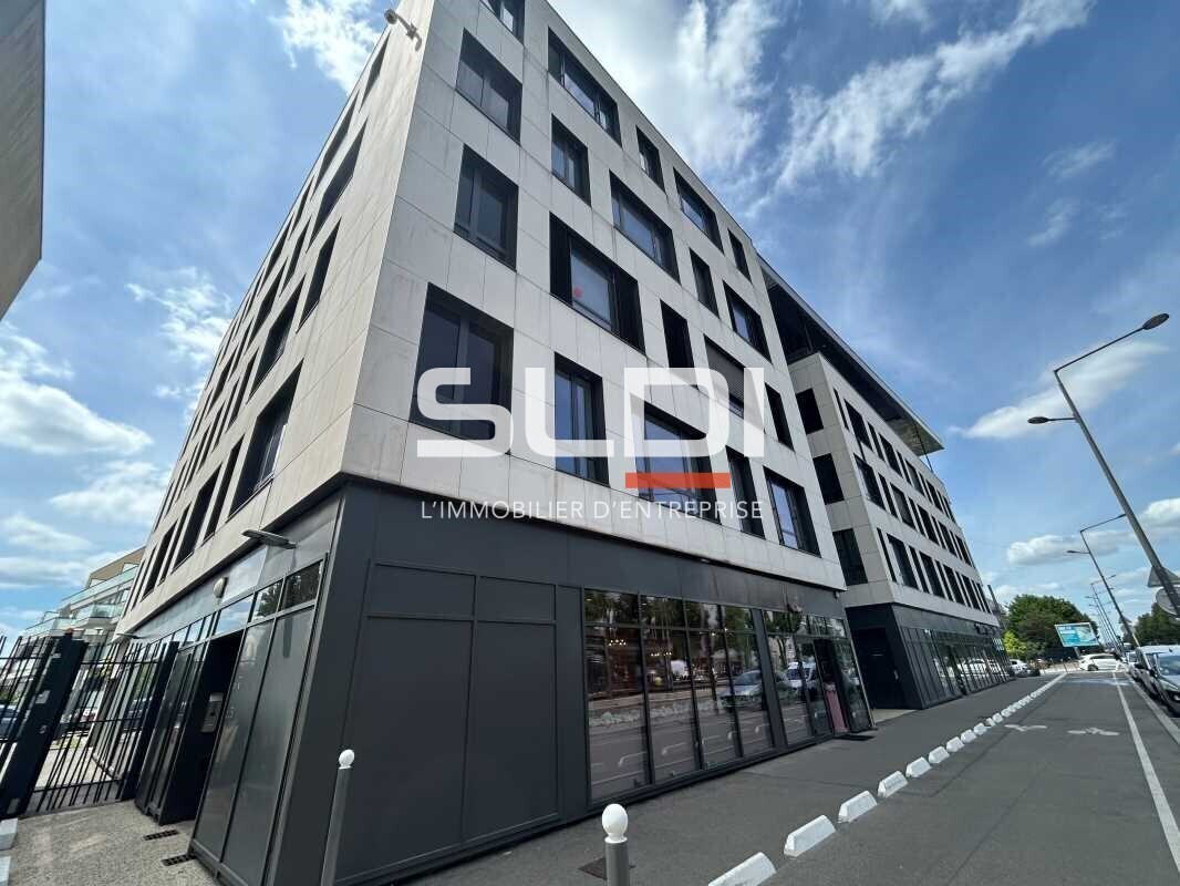 50 Boulevard Ambroise Croizat, Vénissieux à vendre Photo de l’immeuble– Image 1 sur 13
