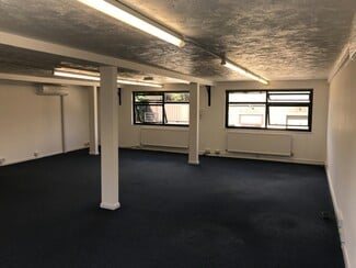 Plus de détails pour Reading Rd, Reading - Bureau à louer