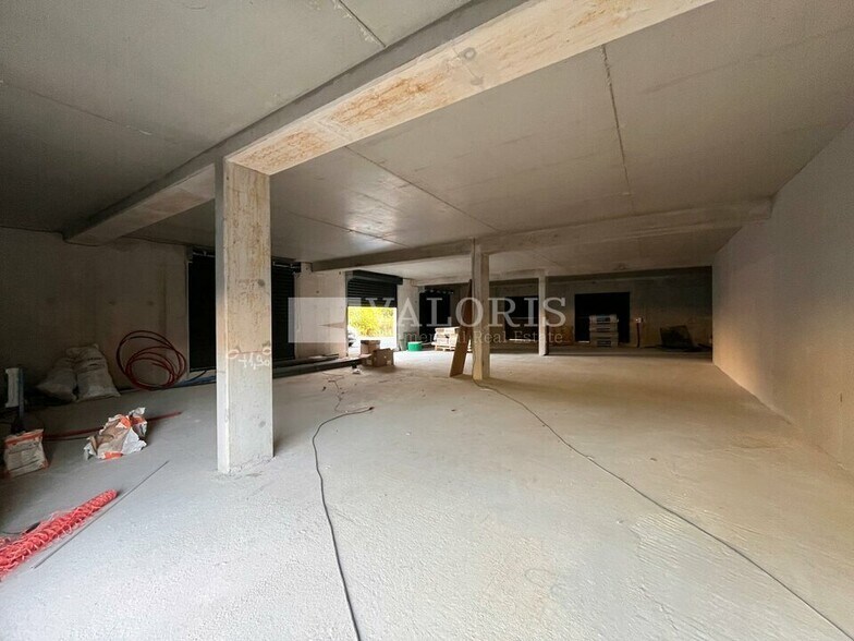 220 Avenue Des Marronniers, La Destrousse à louer - Photo de l’immeuble – Image 3 sur 11