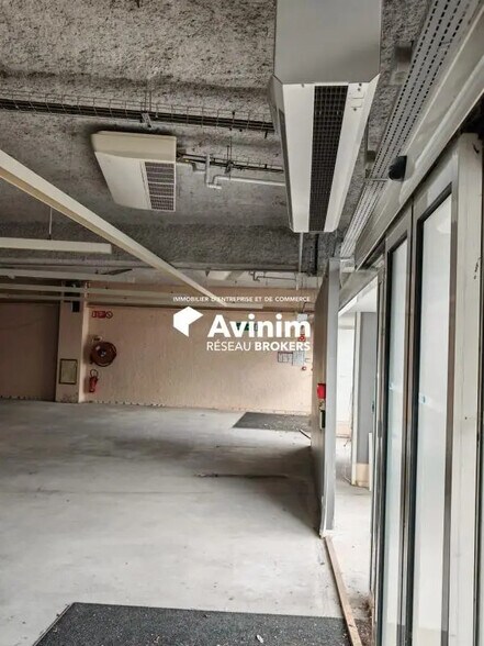 Local commercial dans Parthenay à vendre - Photo intérieure – Image 3 sur 7