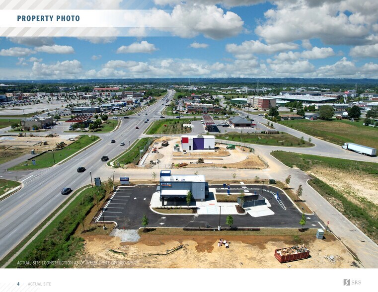 1751 Veterans Pky, Jeffersonville, IN à vendre - Photo de l’immeuble – Image 3 sur 11