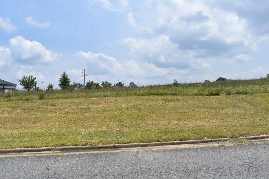 7186 Blackmon Rd, Columbus, GA à vendre - Photo de l’immeuble – Image 2 sur 6