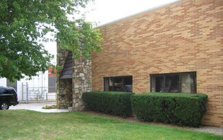 Plus de détails pour 25 Seabro Ave, Amityville, NY - Industriel/Logistique à louer