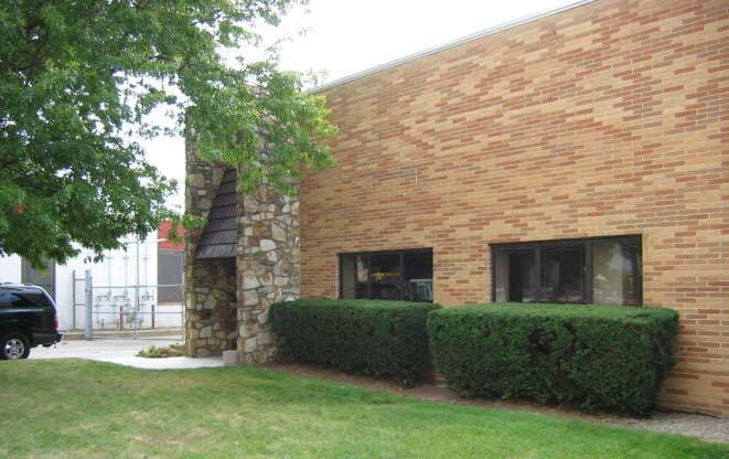 25 Seabro Ave, Amityville, NY à louer Photo principale– Image 1 sur 6