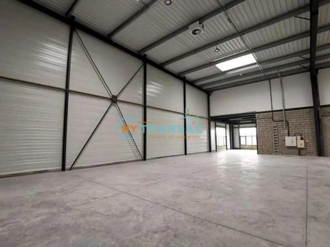 Local d'activités dans Moissy-Cramayel à vendre Photo de l’immeuble– Image 1 sur 14