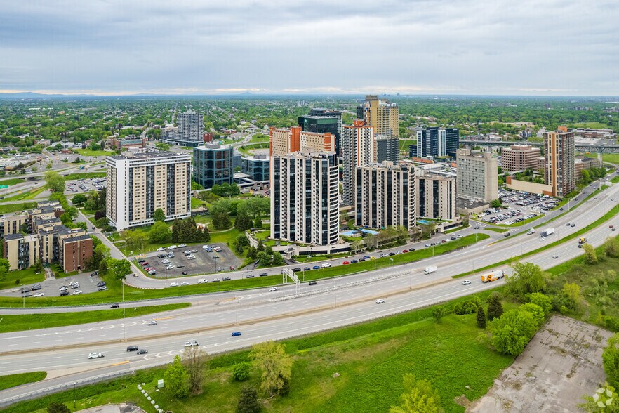 70 Rue De La Barre, Longueuil, QC à vendre - Aérien – Image 3 sur 3