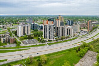 70 Rue De La Barre, Longueuil, QC - VUE AÉRIENNE  vue de carte
