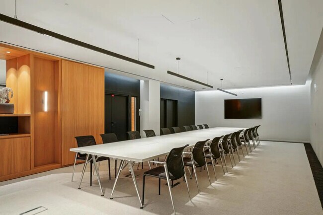 Plus de détails pour 6 Rue Paul Cézanne, Paris - Bureau à louer