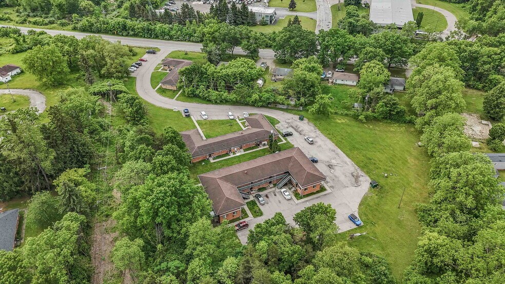 10660 E Holly Rd, Davisburg, MI à vendre - Photo de l’immeuble – Image 2 sur 8