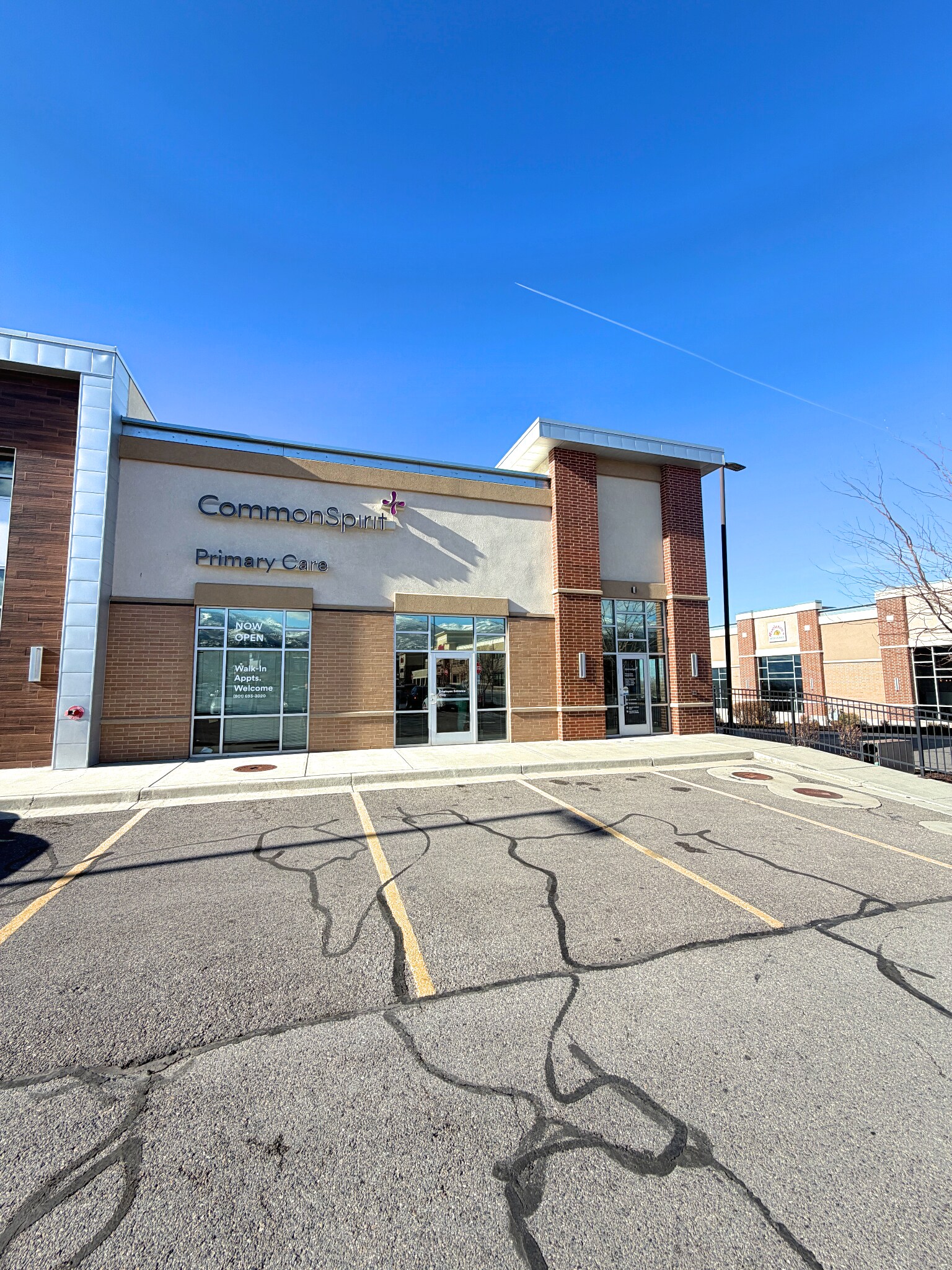 2493 S Wildcat Way, Woods Cross, UT à louer Photo principale– Image 1 sur 2