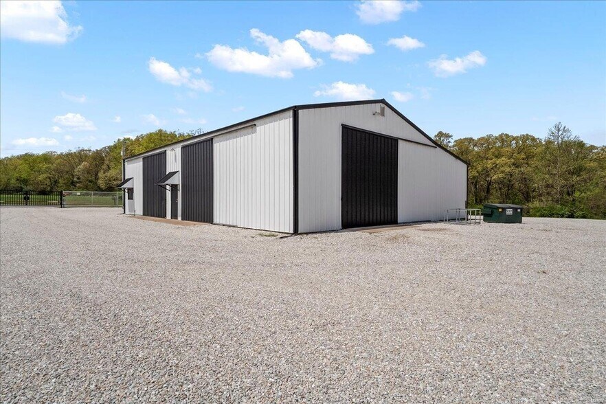 636 Schultz Ct, Foristell, MO à vendre - Photo de l’immeuble – Image 3 sur 7
