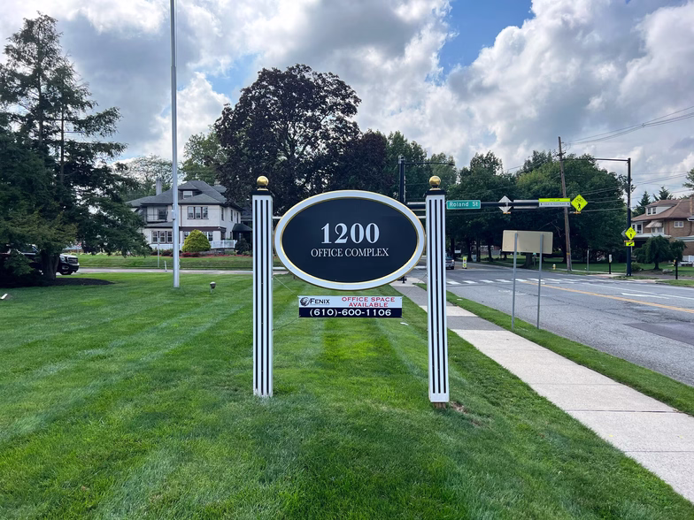 1200 E High St, Pottstown, PA à louer - Photo de l’immeuble – Image 3 sur 6