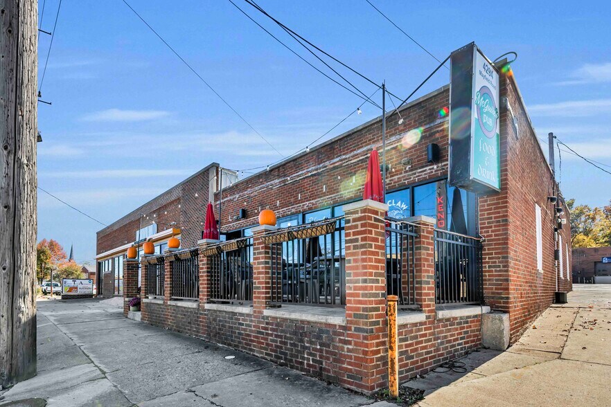 4298 Mayfield Rd, South Euclid, OH à louer - Photo de l’immeuble – Image 2 sur 12