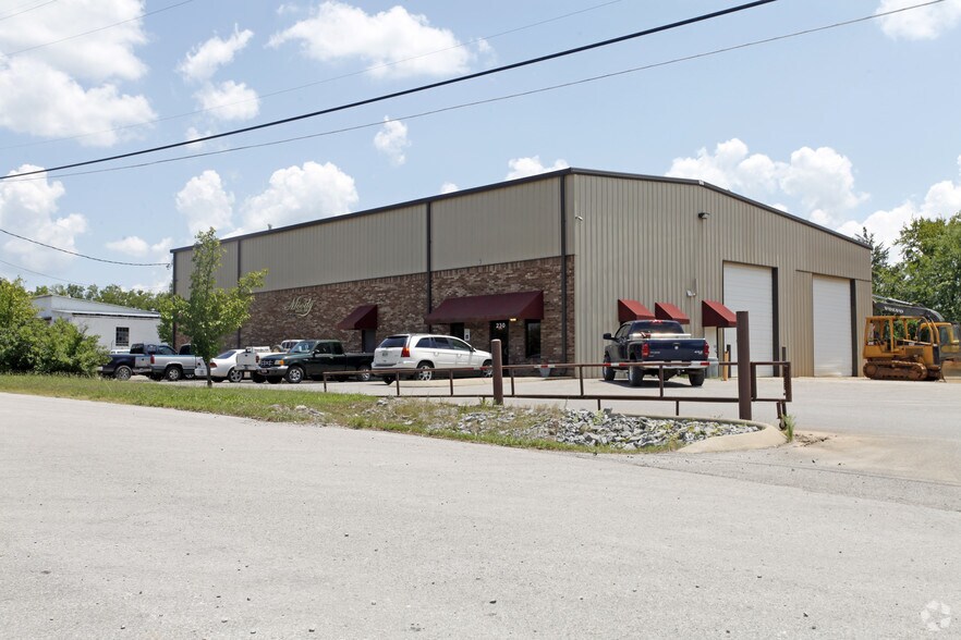 230 Shelby St, Murfreesboro, TN à louer - Photo de l’immeuble – Image 3 sur 3