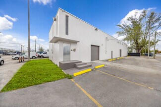 Plus de détails pour 7550 W 2nd Ct, Hialeah, FL - Industriel/Logistique à louer