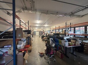 Perrywood Business Park, Redhill à louer Photo intérieure– Image 1 sur 4