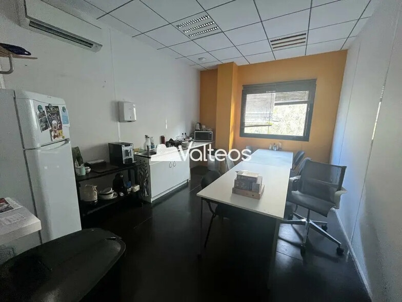 2 Rue Jean Monnet, Saint-Jean à louer - Photo de l’immeuble – Image 2 sur 9