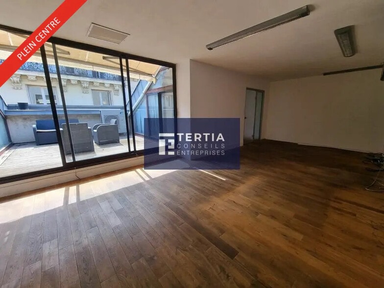 Bureau dans Montpellier à louer - Photo de l’immeuble – Image 1 sur 7