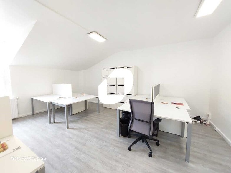 Bureau dans Versailles à louer - Photo intérieure – Image 3 sur 5