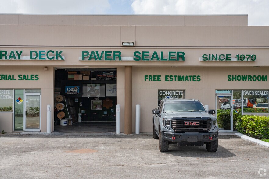 2000 Banks Rd, Margate, FL à louer - Photo de l’immeuble – Image 3 sur 5