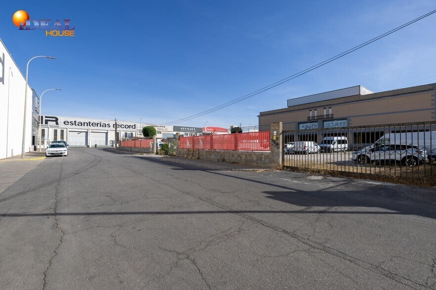 Industriel/Logistique dans Albolote à vendre - Photo de l’immeuble – Image 3 sur 48