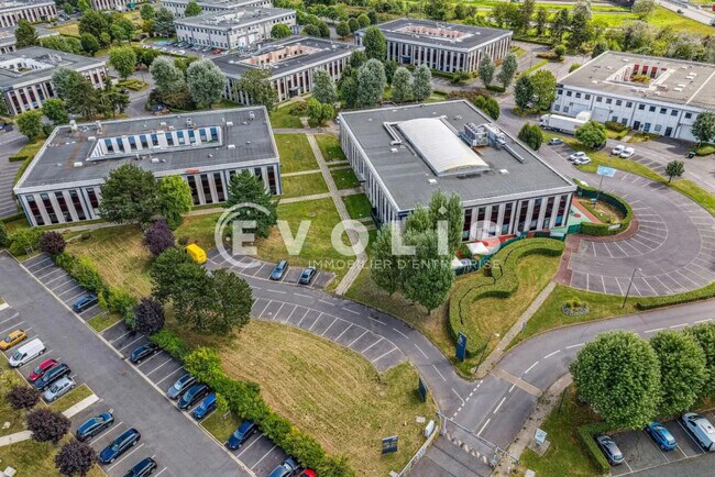 Plus de détails pour Bureau, Local d'activités à louer