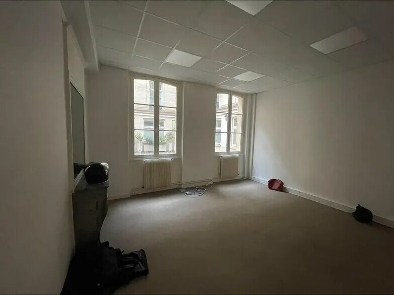 6 Rue Lincoln, Paris à louer - Photo intérieure – Image 3 sur 6