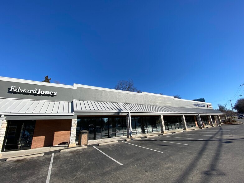 3501 Poplar Level Rd, Louisville, KY à louer - Photo de l’immeuble – Image 2 sur 3