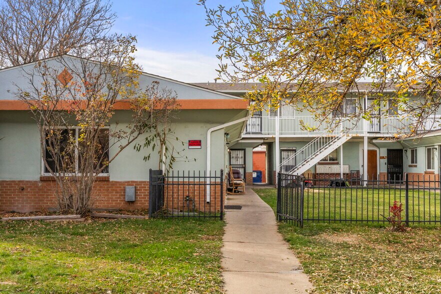 1129 Akron St, Aurora, CO à vendre - Photo de l’immeuble – Image 2 sur 17