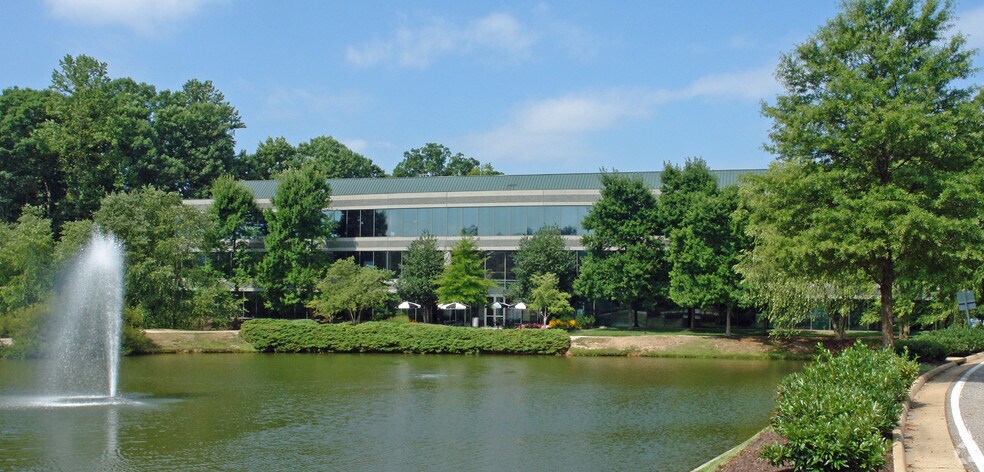 9011 Arboretum Pky, Richmond, VA à louer - Photo de l’immeuble – Image 1 sur 4