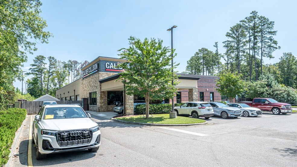 1290 Pine Plaza Dr, Apex, NC à vendre - Photo de l’immeuble – Image 2 sur 9