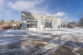 166 W Main St, Hillsborough, NH à vendre Photo intérieure– Image 1 sur 13