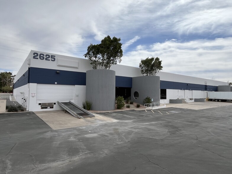 2625 S Wilson St, Tempe, AZ à louer - Photo de l’immeuble – Image 2 sur 6