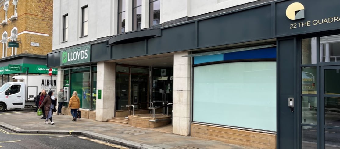 17-18 The Quadrant, Richmond à louer Photo de l’immeuble– Image 1 sur 1