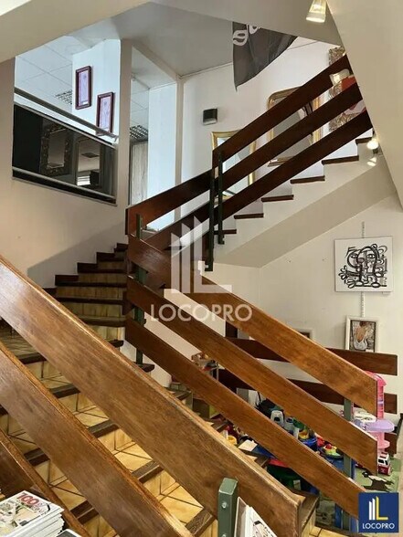 16 Avenue Gabriel Peri, Aubagne à louer - Photo de l’immeuble – Image 3 sur 5