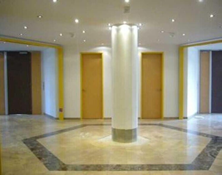 Route De L'orme Des Merisiers, Saint-Aubin à louer - Photo de l’immeuble – Image 3 sur 6