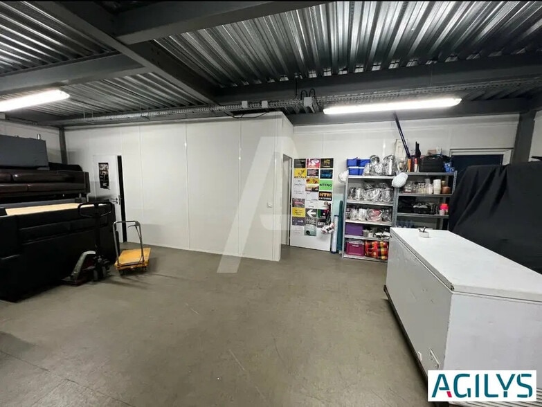 Local d'activités dans Morsang-sur-Orge à vendre - Photo de l’immeuble – Image 1 sur 6