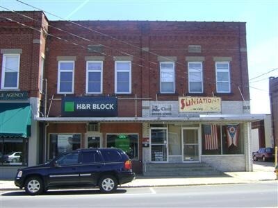 40-44 N Chestnut St, Jefferson, OH à louer Photo principale– Image 1 sur 2