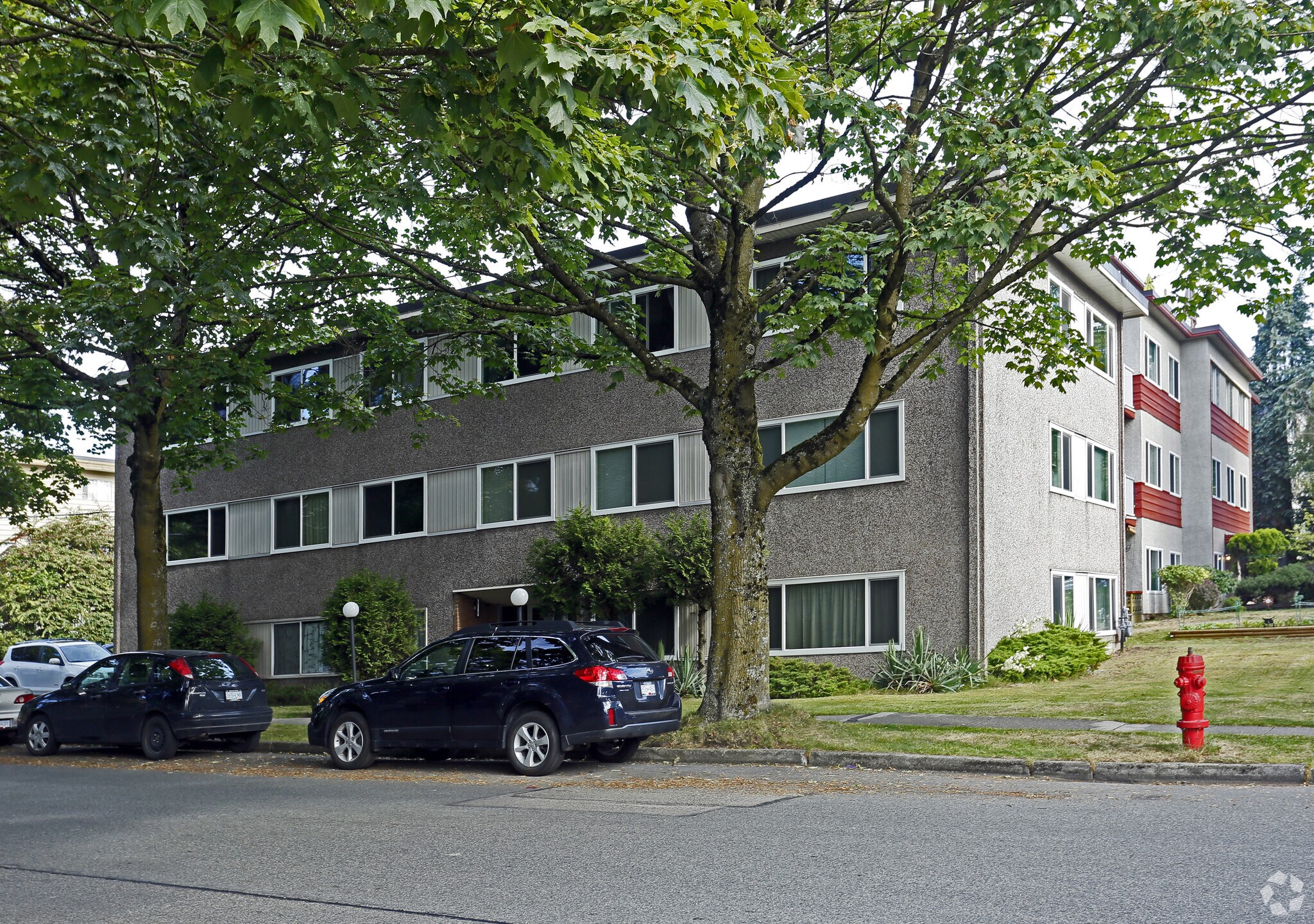 1225 W 72nd Ave, Vancouver, BC à vendre Photo principale– Image 1 sur 10