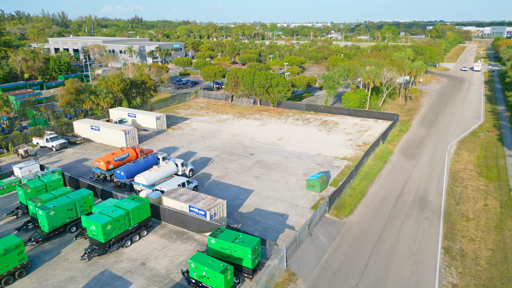 766 Pike Rd, West Palm Beach, FL à louer Aérien– Image 1 sur 8