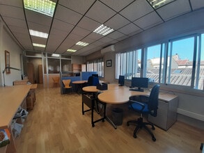Bureau dans Alcalá de Henares, Madrid à louer Photo intérieure– Image 1 sur 3