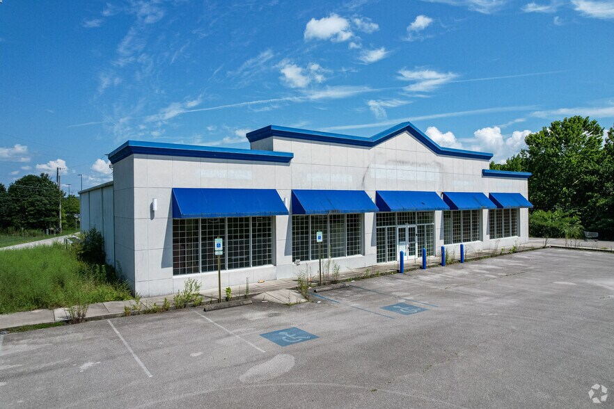 5704 Highway 153, Hixson, TN à louer - Photo de l’immeuble – Image 2 sur 5