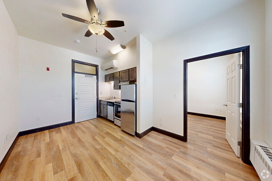 172 N College Ave, Fort Collins, CO à louer - Photo intérieure – Image 3 sur 17