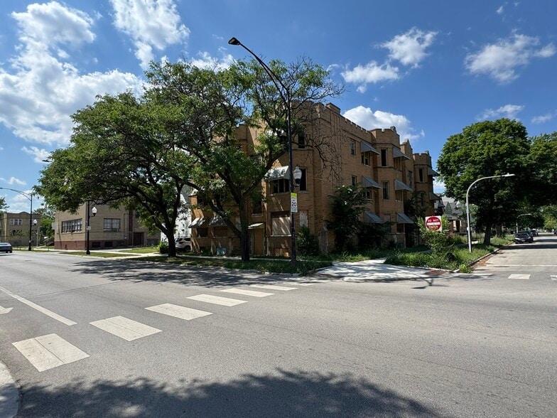1836 W Marquette Rd, Chicago, IL à vendre - Photo de l’immeuble – Image 2 sur 3