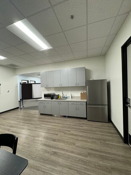 2115 S 11th Ave, Phoenix, AZ à louer - Plan d’étage type – Image 3 sur 16