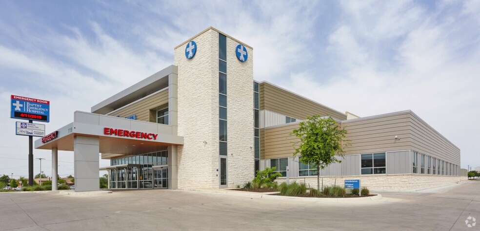 7719 IH-35 S, San Antonio, TX à louer - Photo de l’immeuble – Image 1 sur 5
